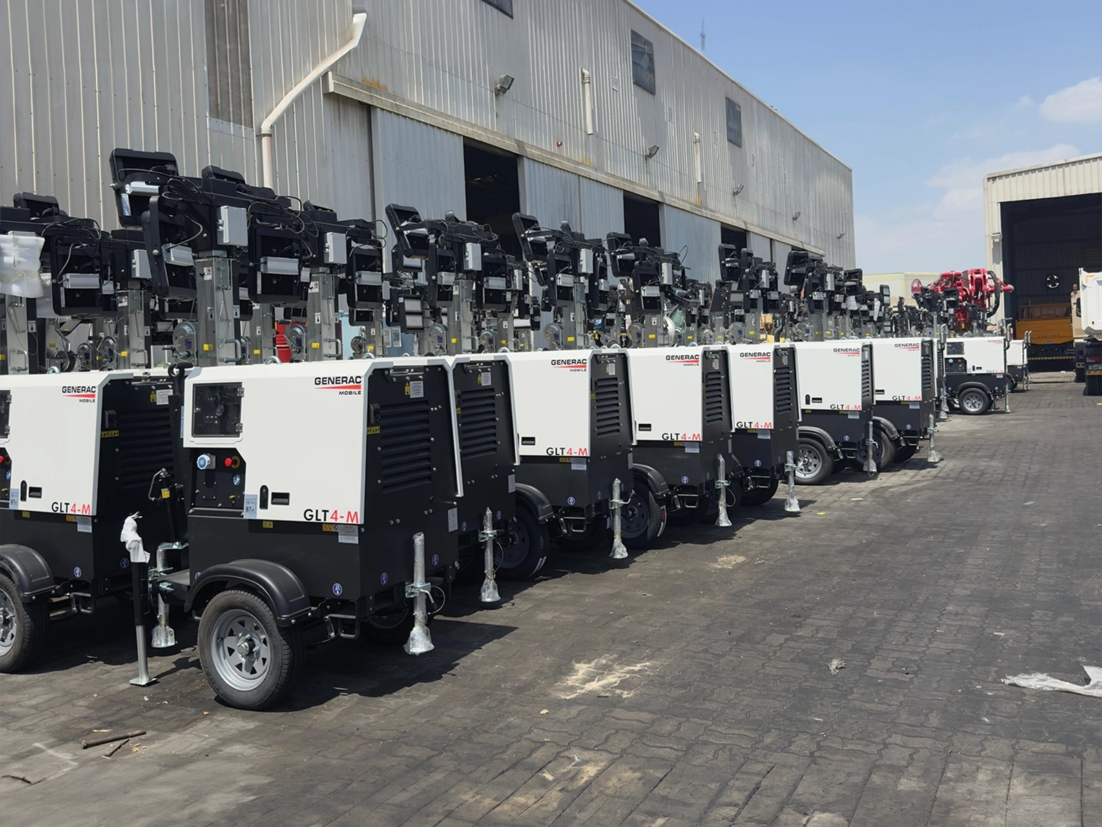 United Motors Supplies 100 Generac LED Tower Lights