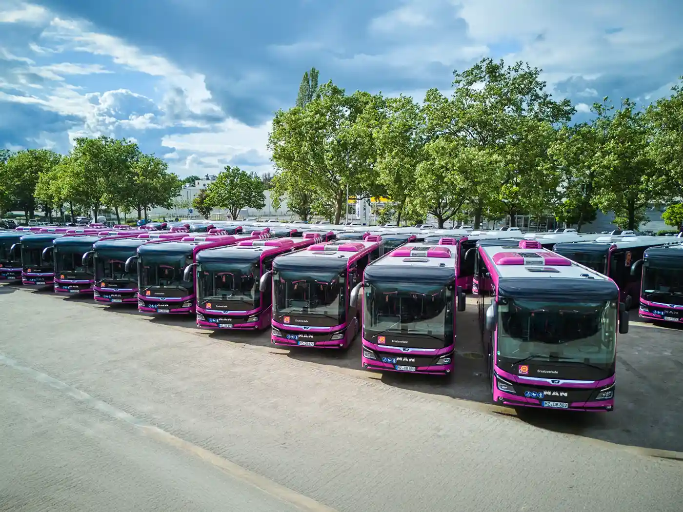 MAN Secures Deutsche Bahn’s Largest-Ever Bus Contract