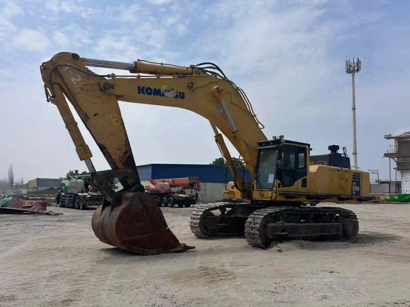 ما الذي يجب على المشترين التحقق منه قبل شراء معدات البناء المستعملة؟