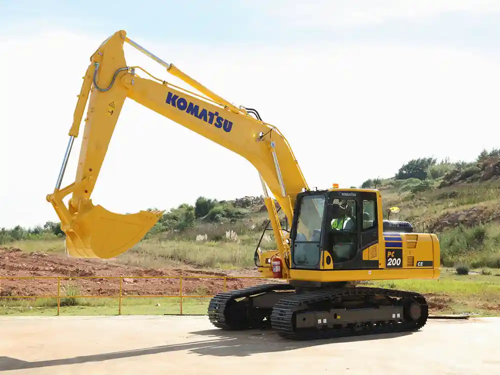 Komatsu Launches PC200-10M0 CE Excavator In South Africa
