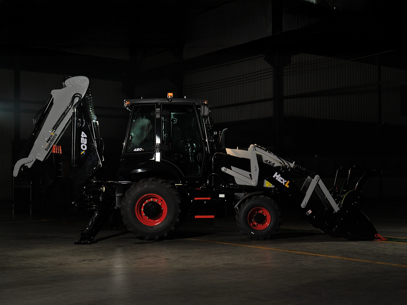 HexL 420X Backhoe Loader: A Bold New Entrant Redefining Global Construction Equipment