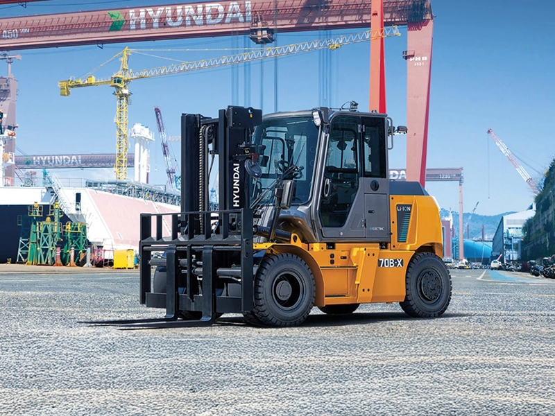 Hyundai Launches Electric Forklifts For Heavy-Duty Operations