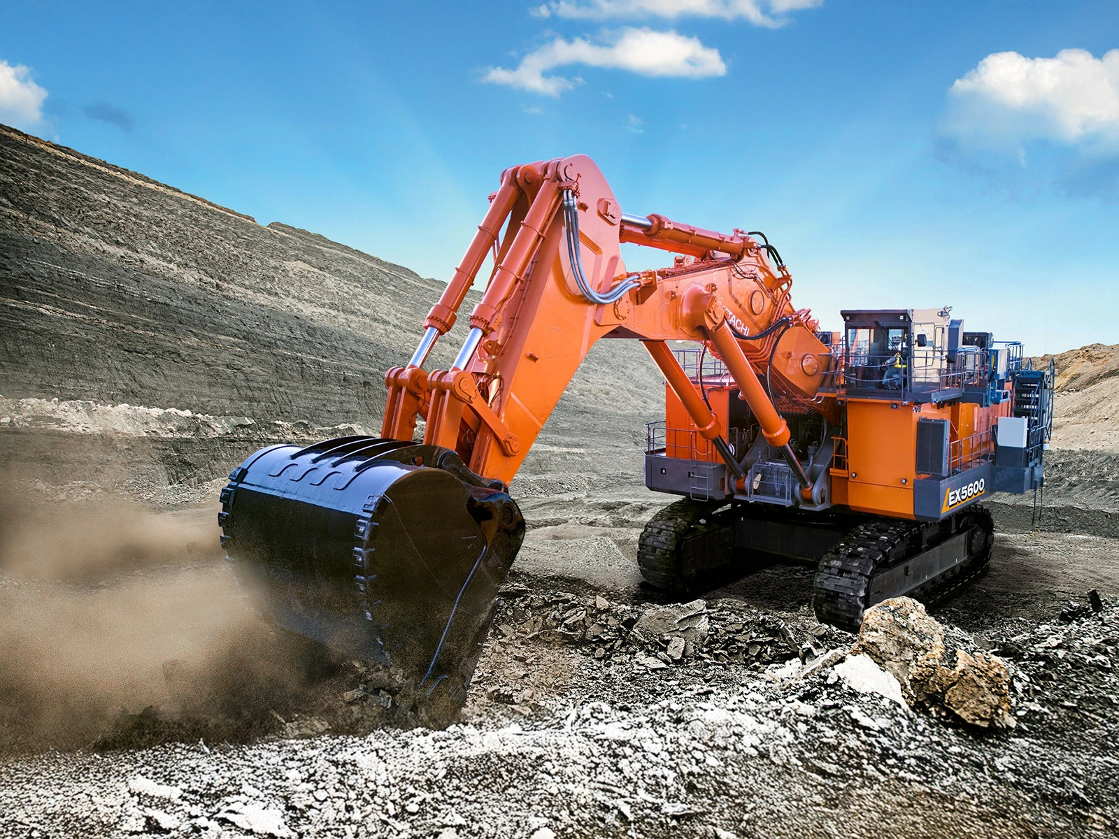 Hitachi Construction Machinery Unveils 558 Tonne Excavator