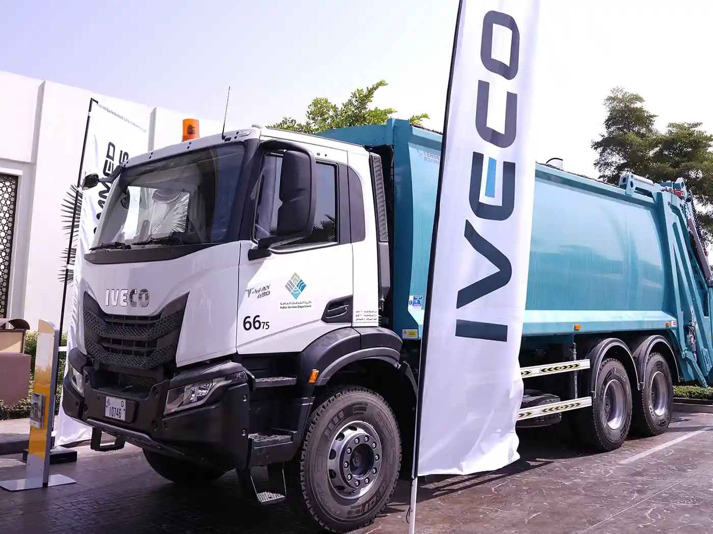 IVECO et Saeed Mohammed Al Ghandi & Sons achèvent la livraison de plus de 50 unités IVECO T-Way et Eurocargo en 2025 aux services publics de Ras Al Khaimah