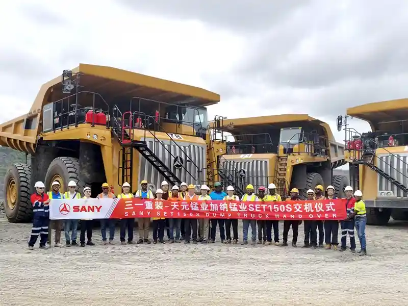 SANY livre des camions miniers hybrides à GMC au Ghana