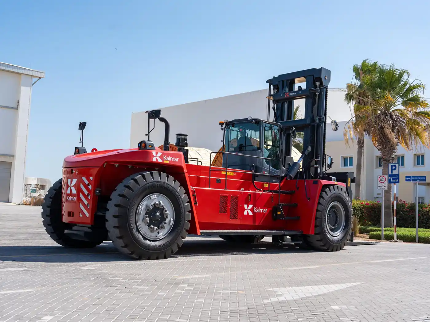 Ducab Takes Delivery Of 54-Tonne Kalmar Forklift In Dubai