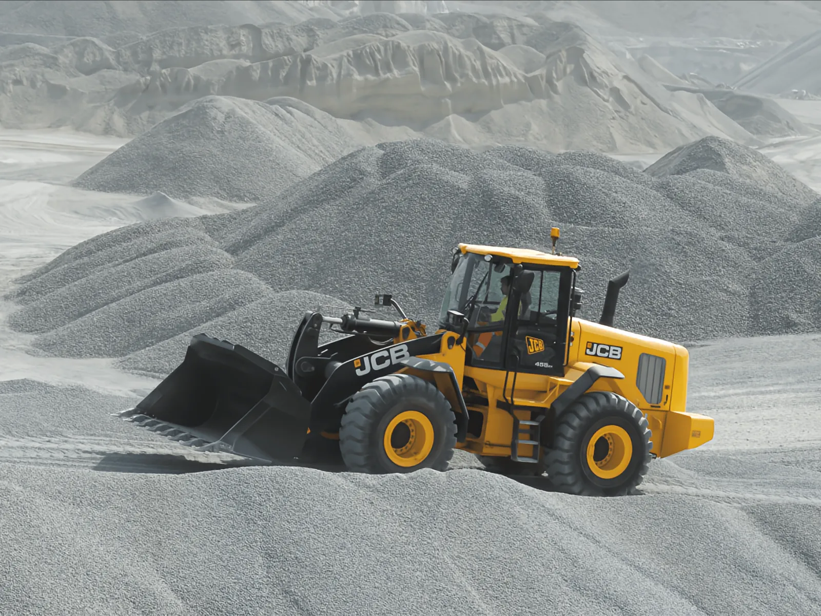 JCB Launches 455 ZX Wheel Loader