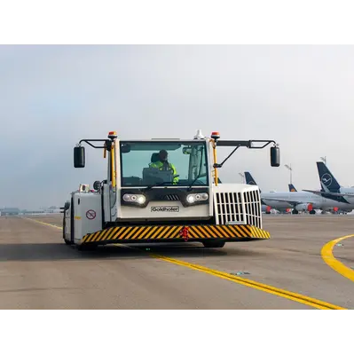 غولدهوفر فينيكس دي يضع المعيار في الدعم الأرضي للطائرات