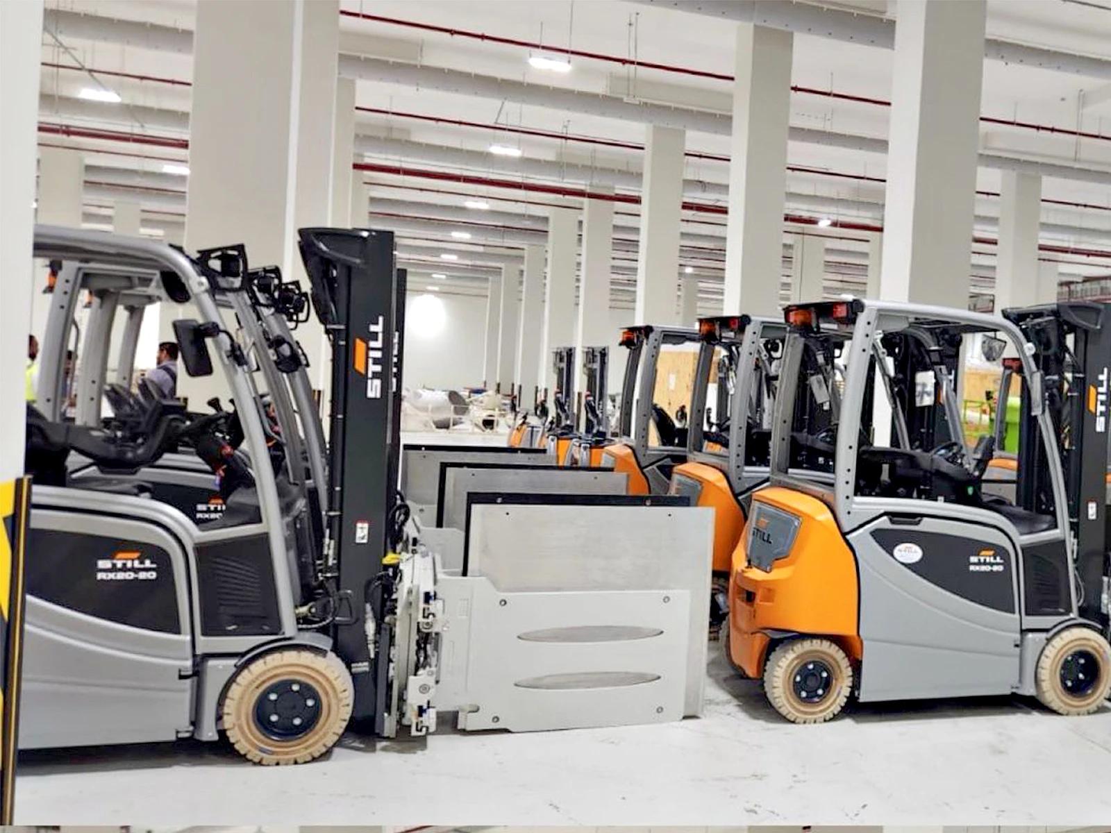 Al Shirawi Enterprises Delivers STILL Electric Equipment Fleet In The UAE