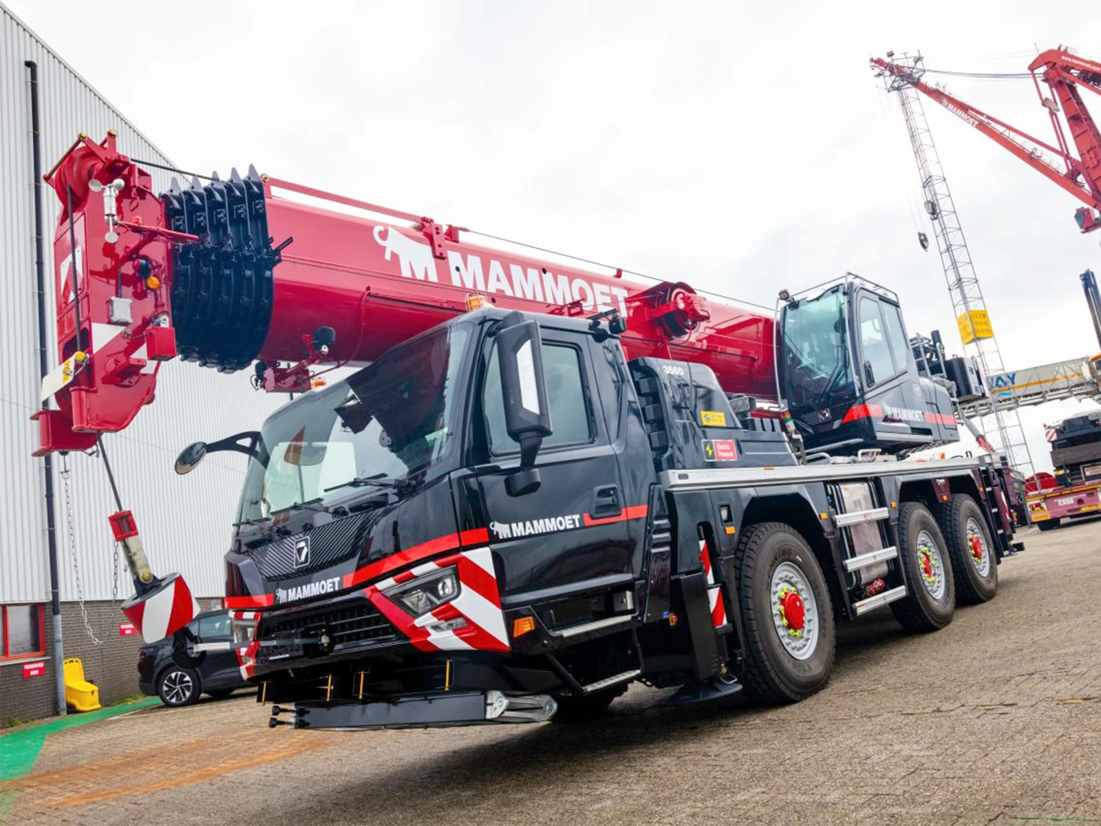 Mammoet Adds XCMG Hybrid Mobile Crane To European Fleet