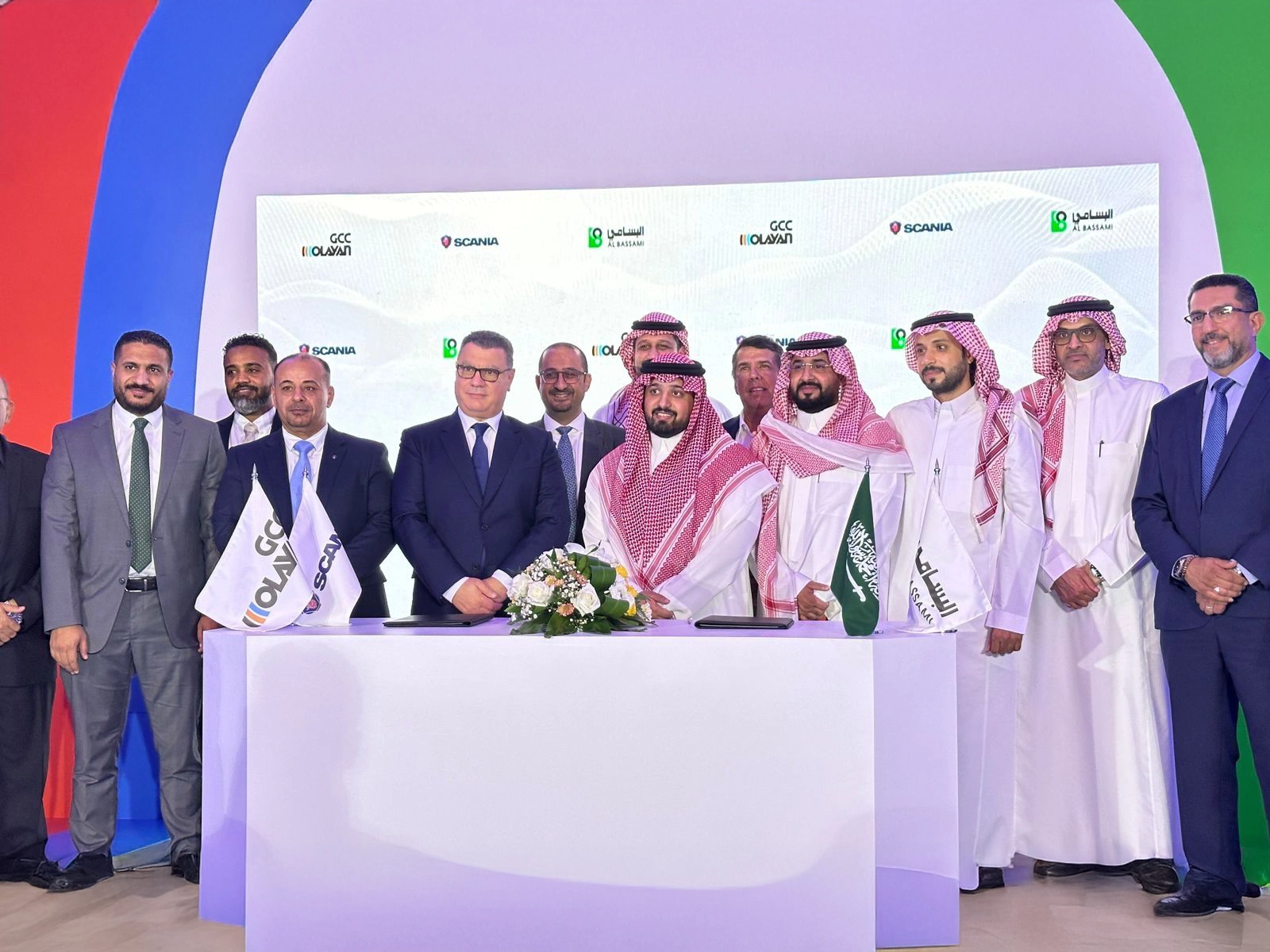Al Bassami Signs Agreement For 800 Scania Trucks In Saudi Arabia