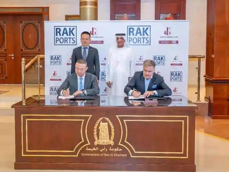 شركة جيانهوا هولدينجز تفتتح مصنعًا للأعمدة الخرسانية مسبقة الإجهاد في رأس الخيمة