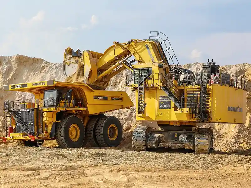 Barrick And Komatsu Sign $440m Mining Equipment Deal For Pakistan Project