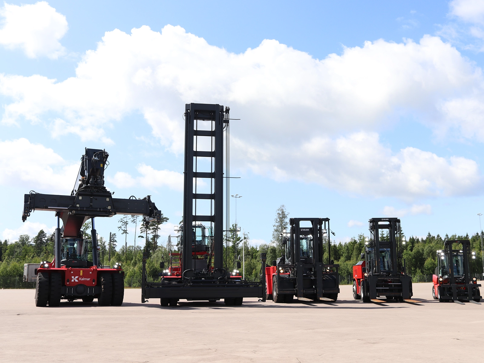 Kalmar Unveils Next-Generation Lithium-Ion Battery For Electric Equipment