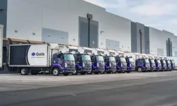 Gatik déploie des camions entièrement autonomes à grande échelle commerciale en Amérique du Nord