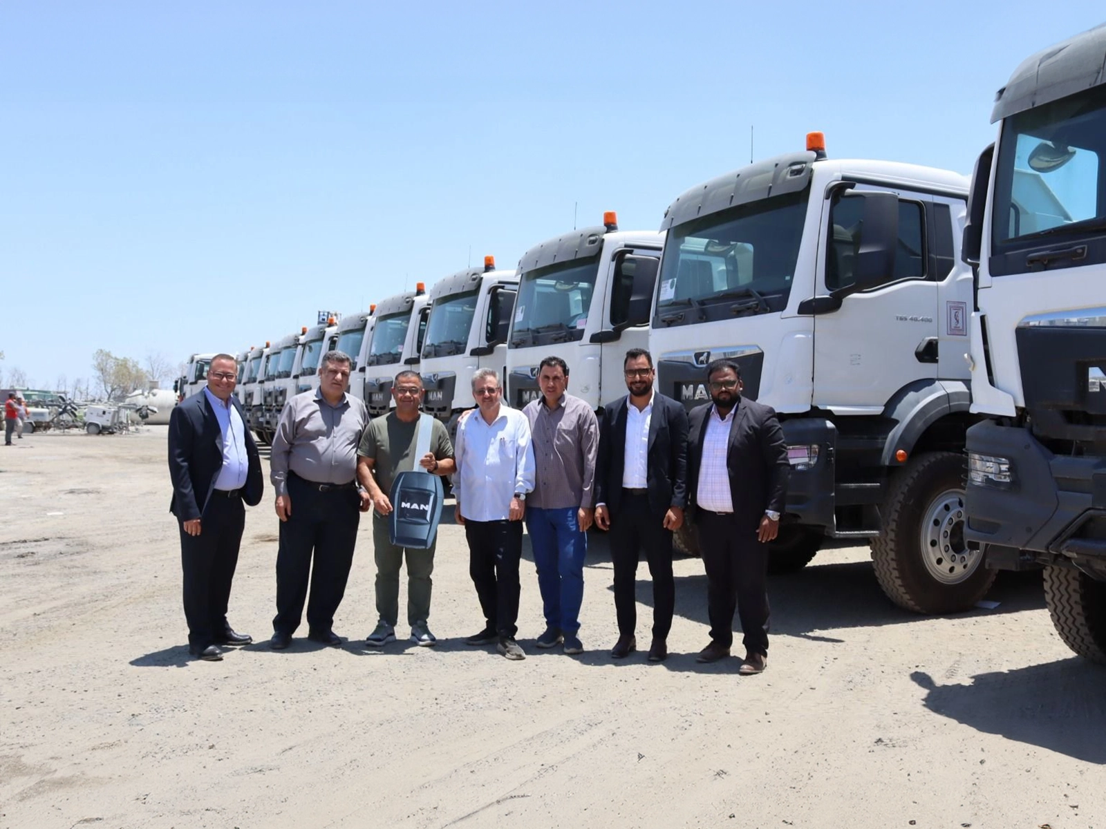 Al Ahlia Heavy Vehicles Delivers 100 MAN Trucks