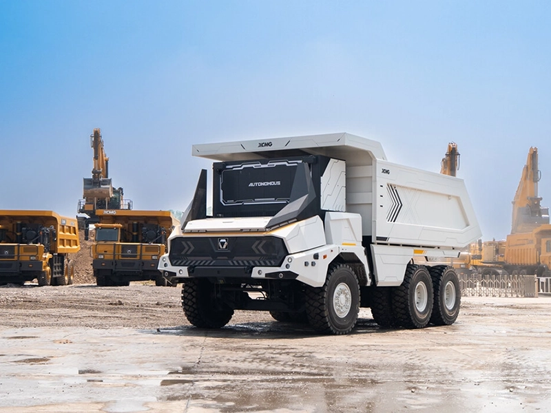 XCMG Delivers 100 AI-Powered Electric Mining Trucks
