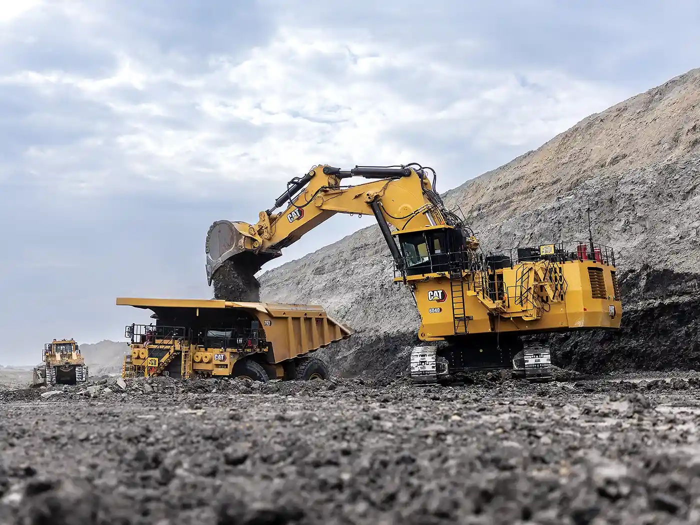 Caterpillar Unveils Next-Generation 6040 Mining Shovel 
