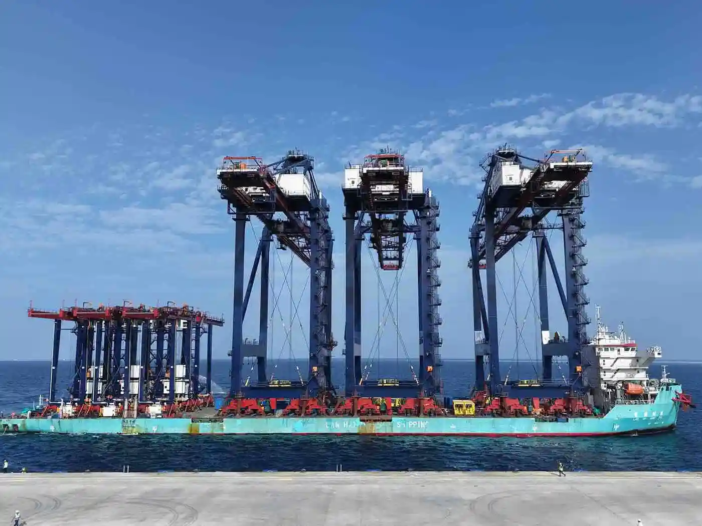 AD Ports Receives ZPMC Cranes For Egypt’s Safaga Terminal 