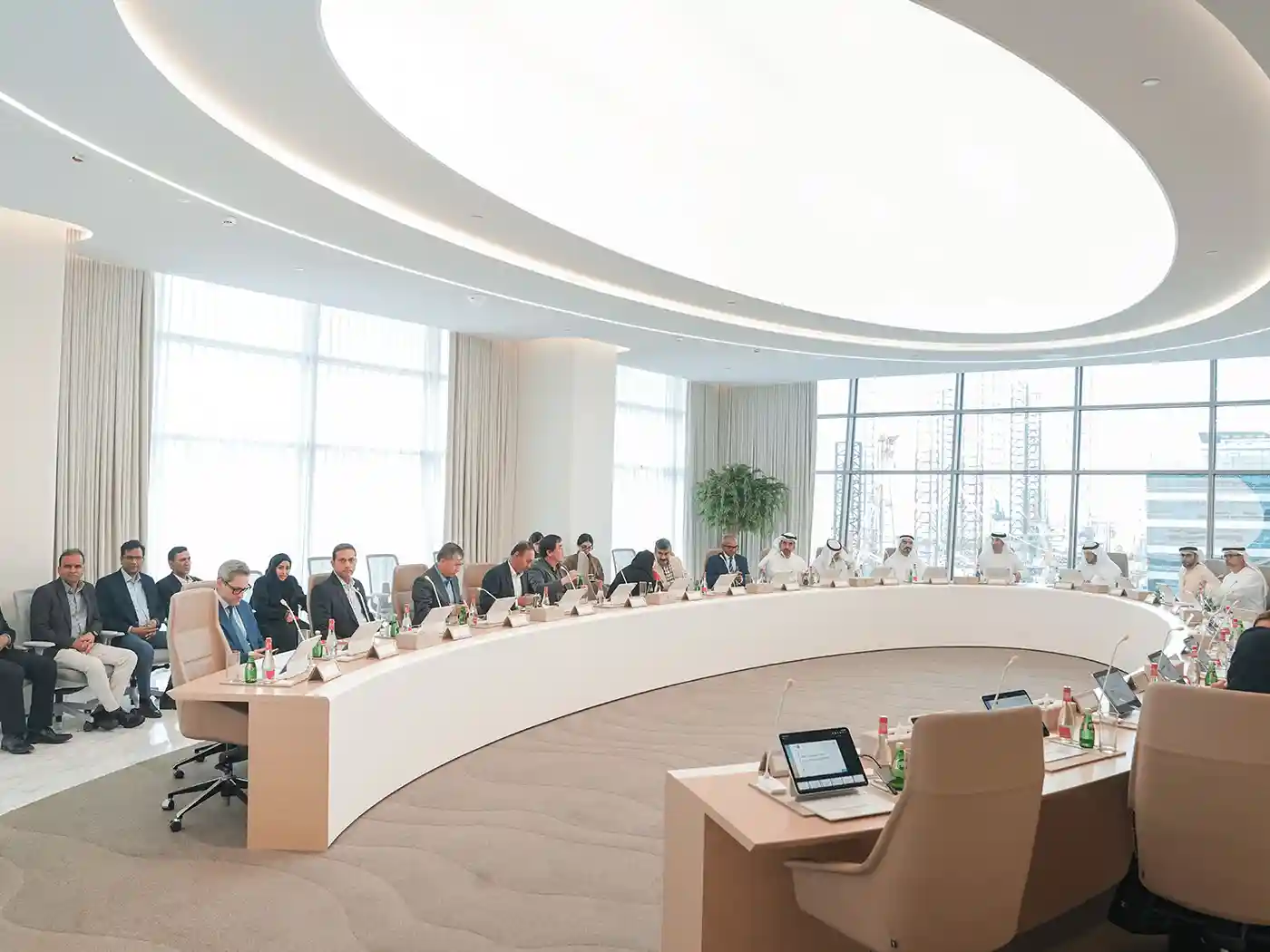 UAE Boosts Supply Chain Coordination To Support Truck And Freight Movement