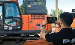  Selling Heavy Equipment With P&E Auctions: Hitachi’s Experience