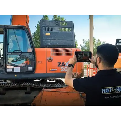  Selling Heavy Equipment With P&E Auctions: Hitachi’s Experience