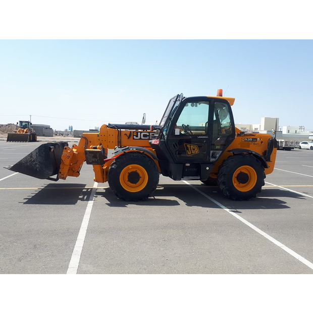 2011-jcb-535-125-96935-10321519