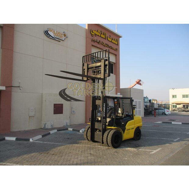 2014 هيونداي 50D-9SA-30305666