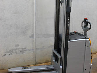 2016-still-exv-16-519871-31608810