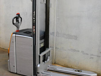 2016-still-exv-16-519871-31608812