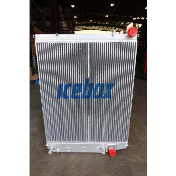 Radiator Freightliner New Part No.: 1050638C-35160326
