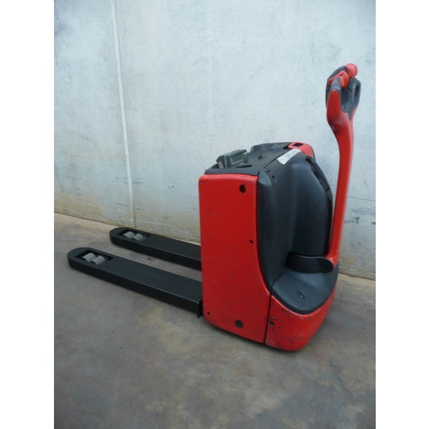 2014 ليندي T20-35359351