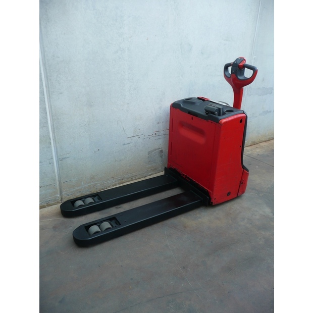 2014 ليندي T20-35359352