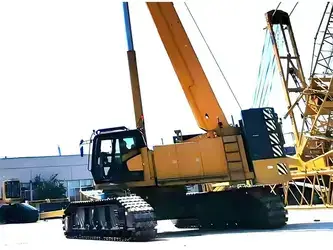 صورة ل كرينات محمولة على شاحنة اكس سي ام جي XGTC95
