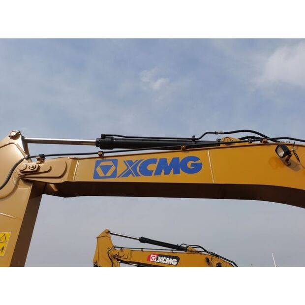 XCMG XE230LC-37382622