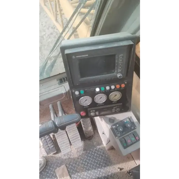 XCMG XGC85-37385536