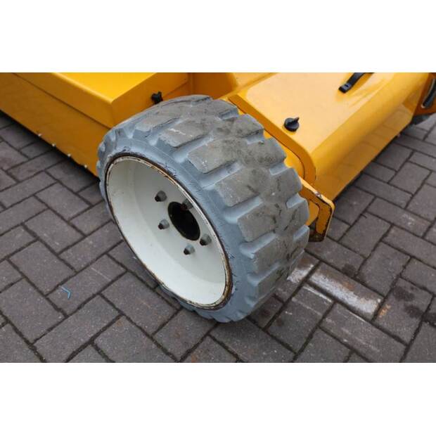 2011 Snorkel A38E-38111315