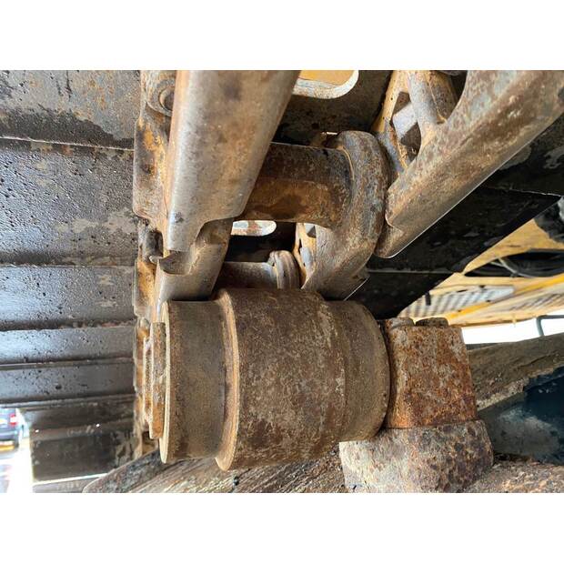 2011 Hitachi ZX160LC-3-38254190