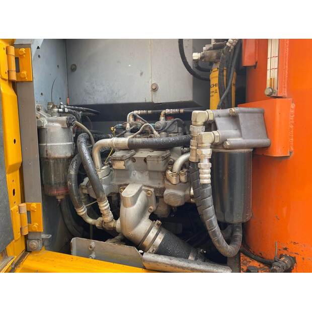 2011 Hitachi ZX160LC-3-38254197