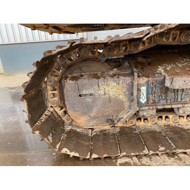 2011 Hitachi ZX160LC-3-38254207