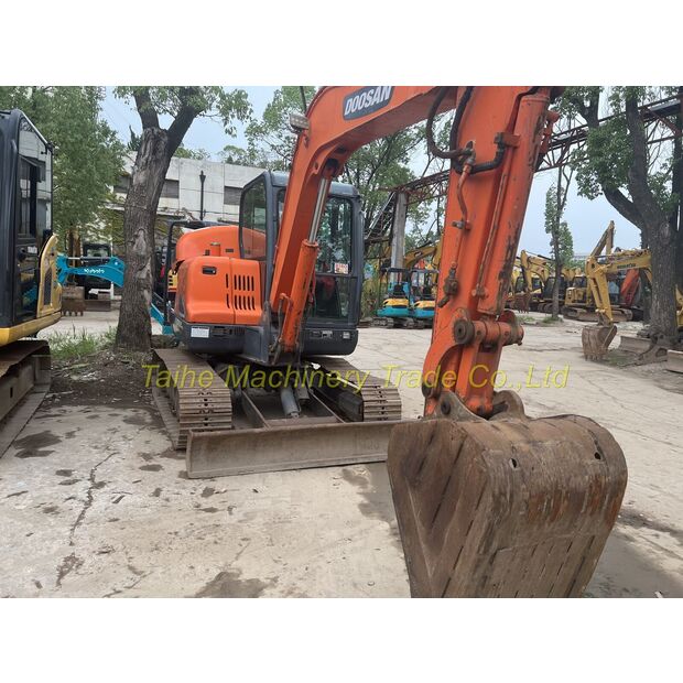 2018 Doosan DX60-38509707