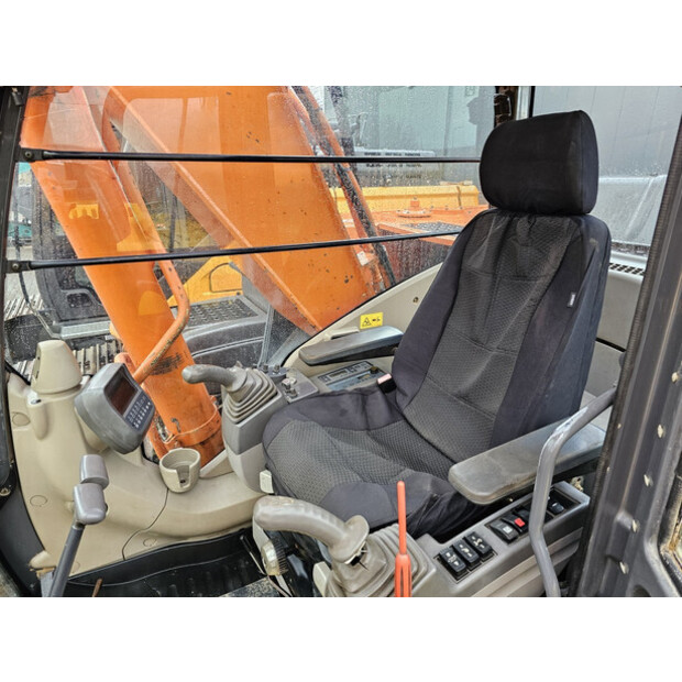 2010 Hitachi ZX280LC-3-38550053