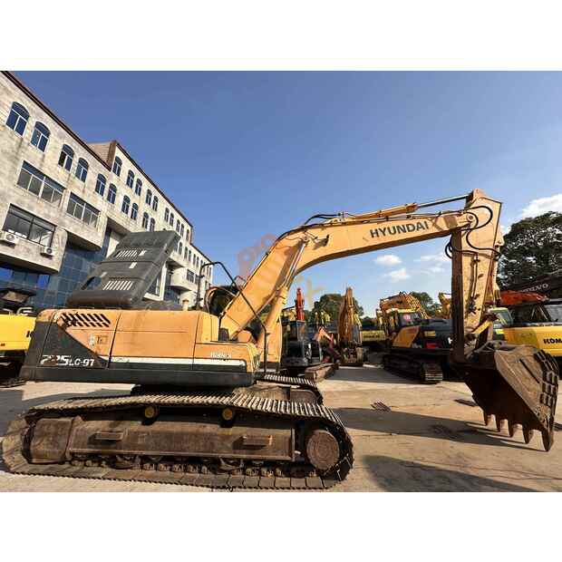 2020 Hyundai R225-9T-38591527