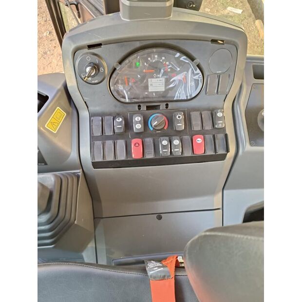 2024 Caterpillar 424-38726269