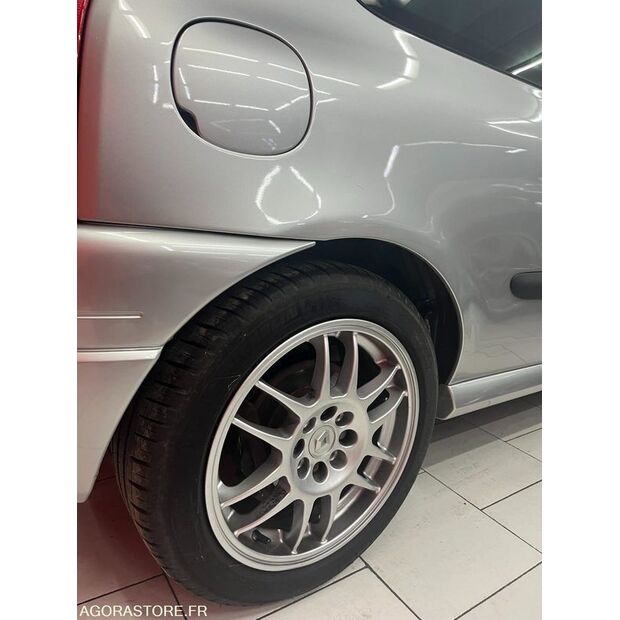 2000 Renault Clio-38767759