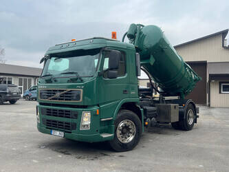 Image for Vacuum Trucks 2004 Volvo FM 260