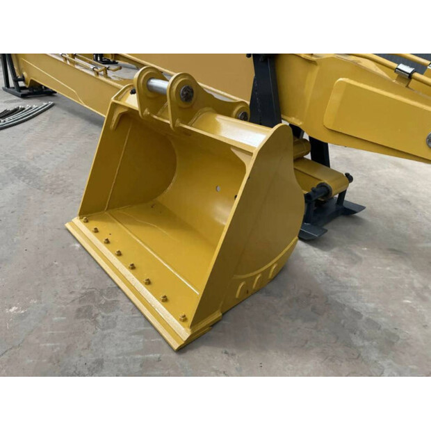 2025 Caterpillar 323F-39025379