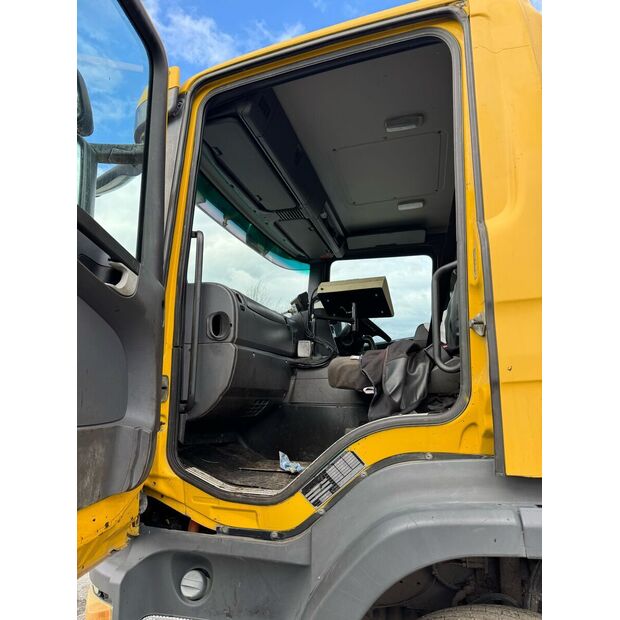 2005 سكانيا P230-39140905