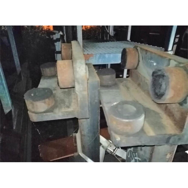 1985 Other 1670X250X100-39171624