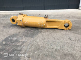 Image for ATTACHMENTS 2023 Caterpillar D8R